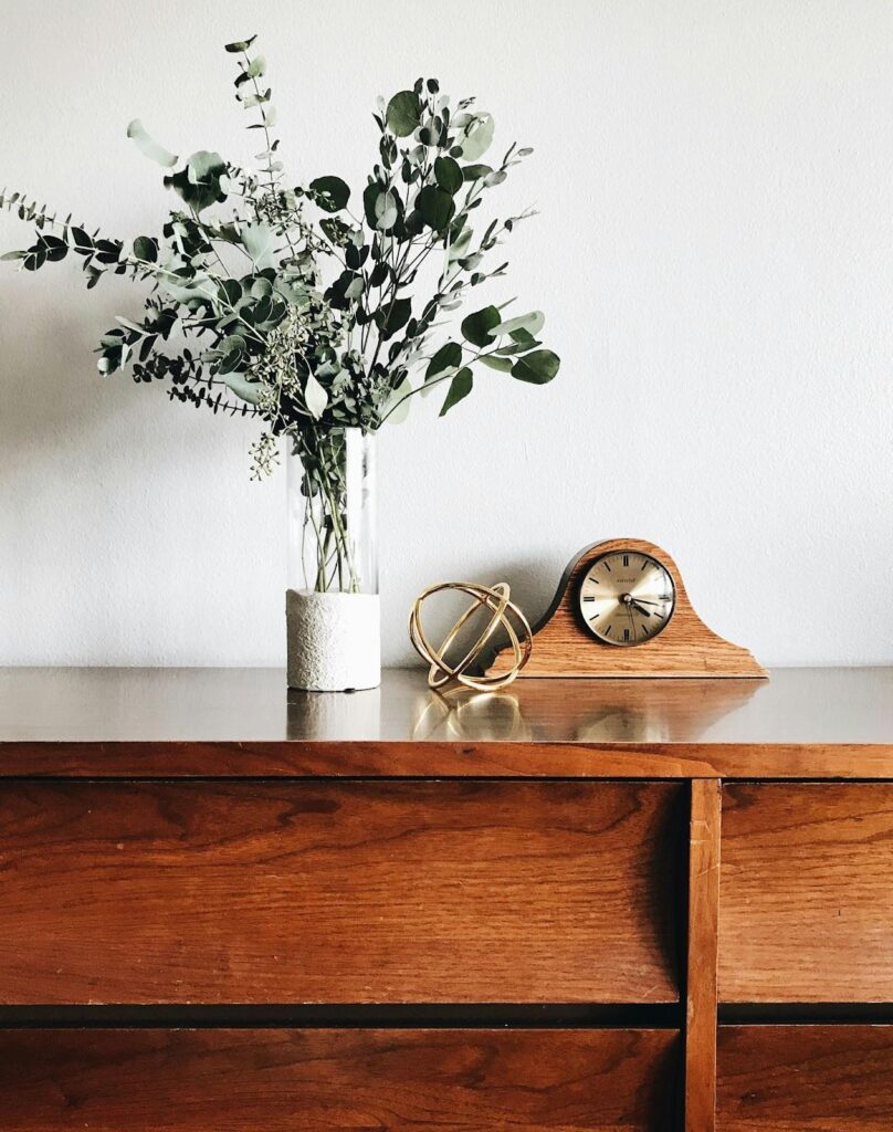 shelf clocks